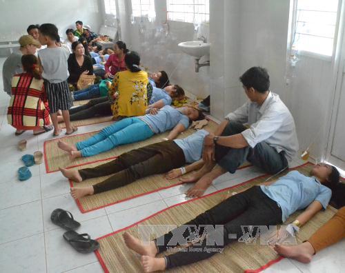 An Giang: Gần 100 công nhân nhập viện trở lại sau vụ ngộ độc tập thể ảnh 1